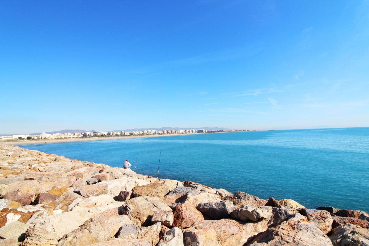 Global Properties, Amplio Muy Cerca De La Playa Apartment *