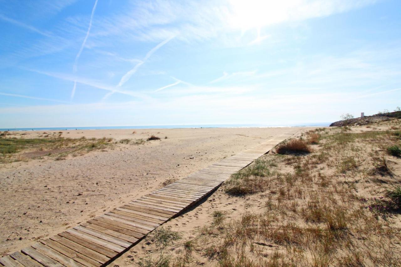 Global Properties, Amplio Muy Cerca De La Playa Apartment *